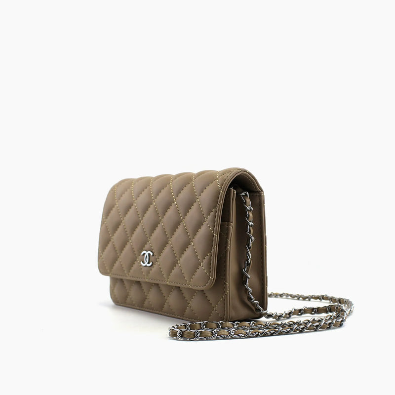 Chanel WOC Beige Foncé Cuir lisse matelassé