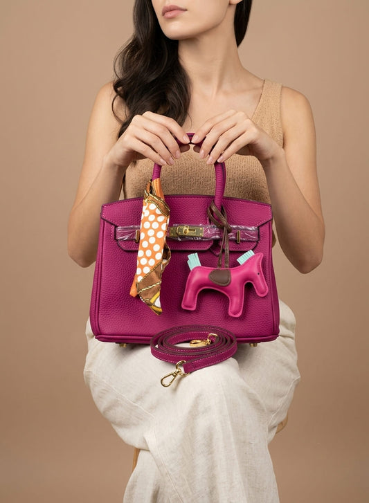 Birkin d'Hermès Cuir rose fuchsia et accessoires marron, orange et bleu ciel/mini sac
