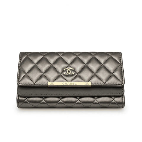 Chanel Pochette matelassée: Argentée
