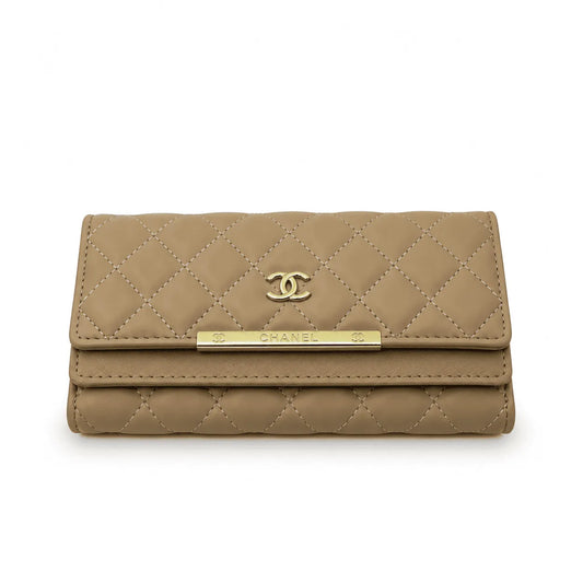 Chanel Pochette matelassée: Biege