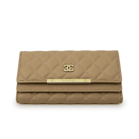 Chanel Pochette matelassée: Biege